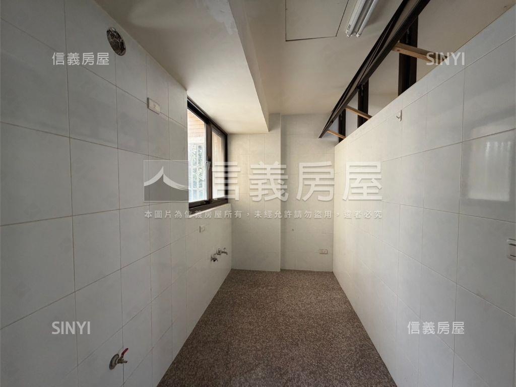 高鐵區角間金店面 - Image 2