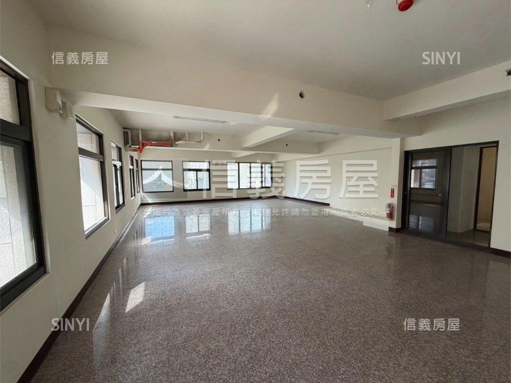 高鐵區角間金店面 - Image 3