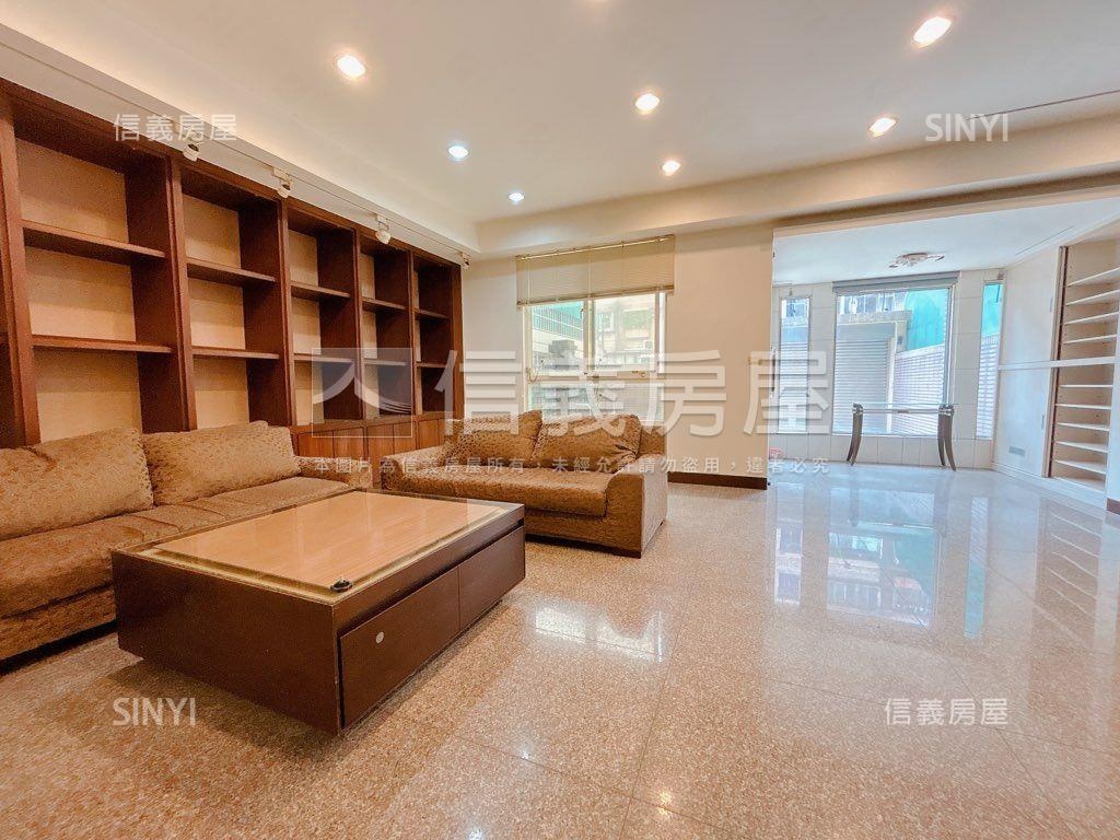 門口方便停車挑高大空間 - Image 4