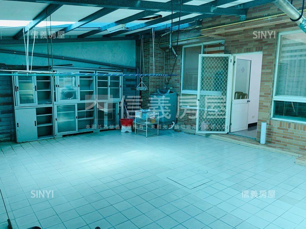 門口方便停車挑高大空間 - Image 12