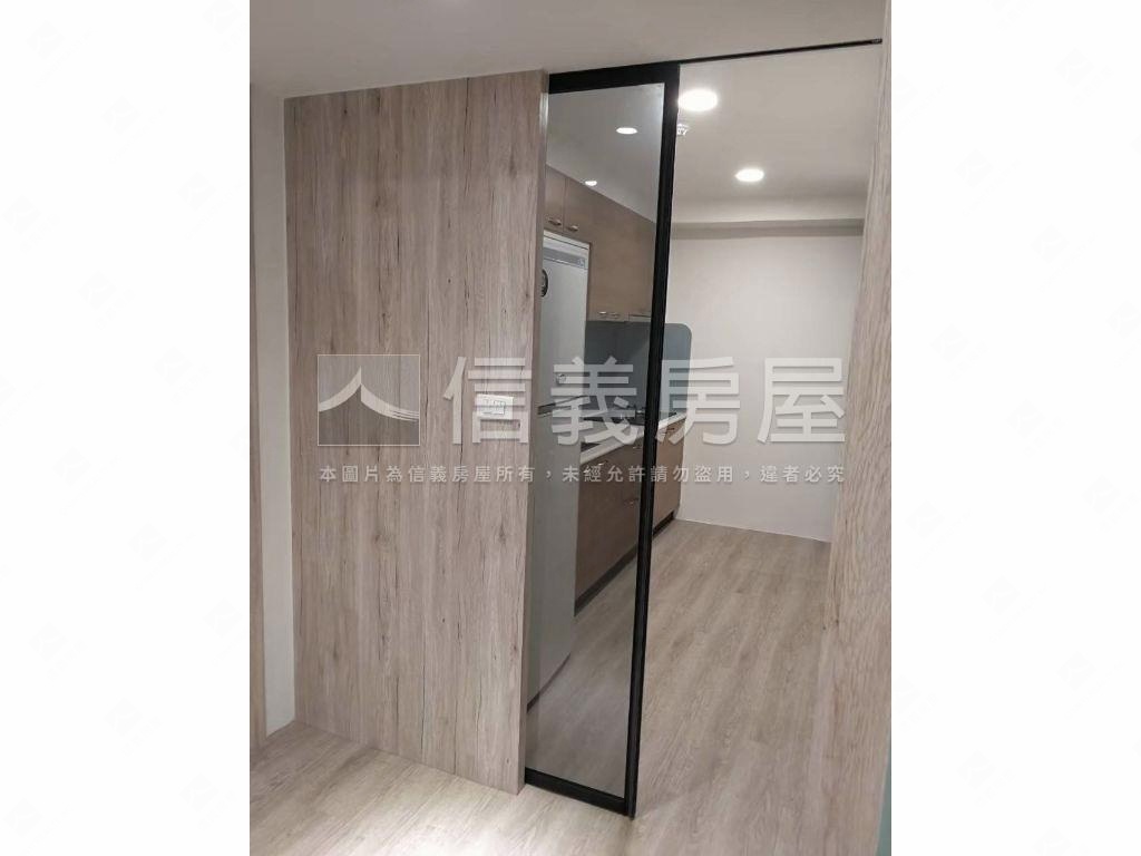 孔雀皇朝超大三房車位 - Image 4