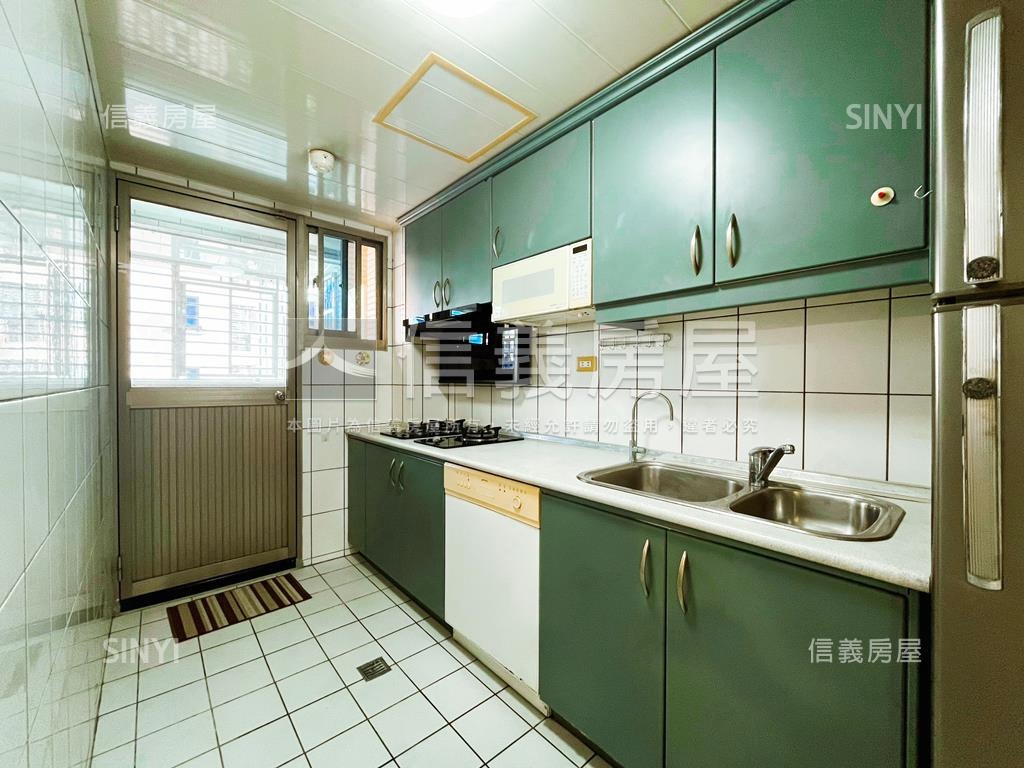 劍潭站富麗圓山三房 - Image 10