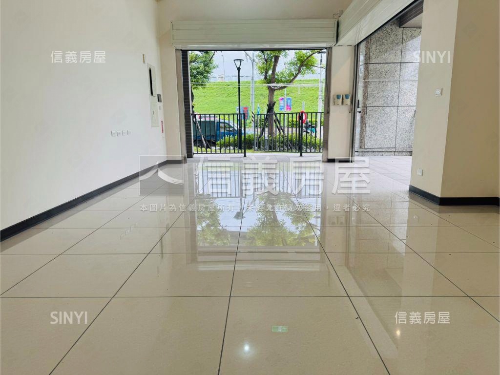 萊茵水花園稀有店面 - Image 1