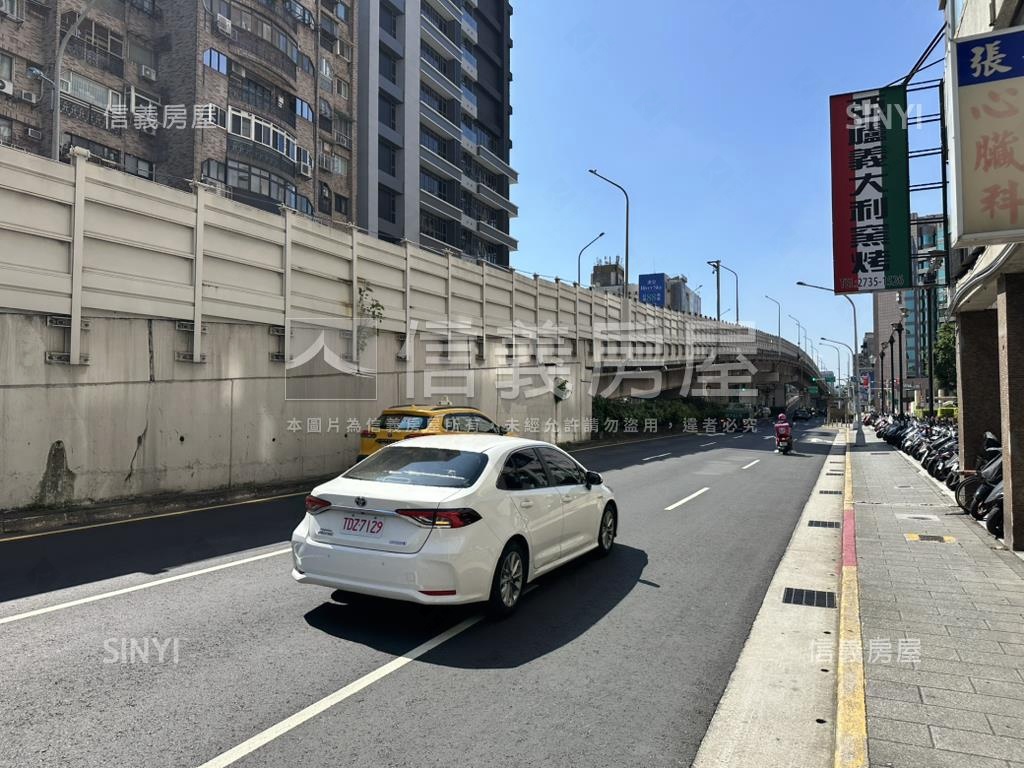 基隆路文武金店面 - Image 17