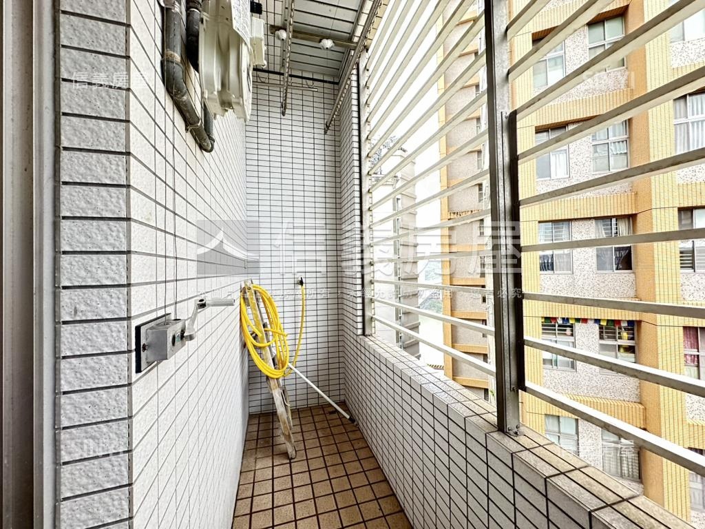 海悅假期挑高２＋１車位 - Image 17