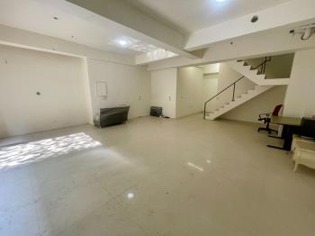 交通便利３５坪美觀金店面 - C346971