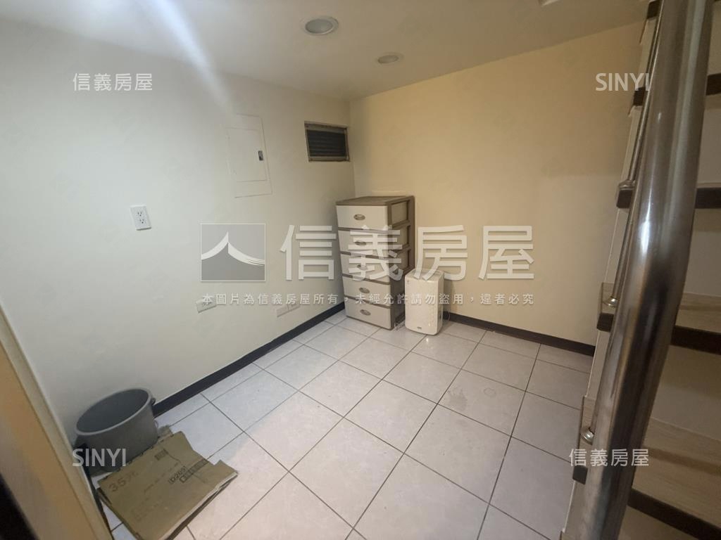 東門捷運Ｂ１挑高套房 - Image 4