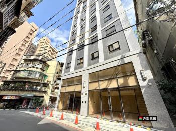 新埔邊間挑高黃金店面 - C348408