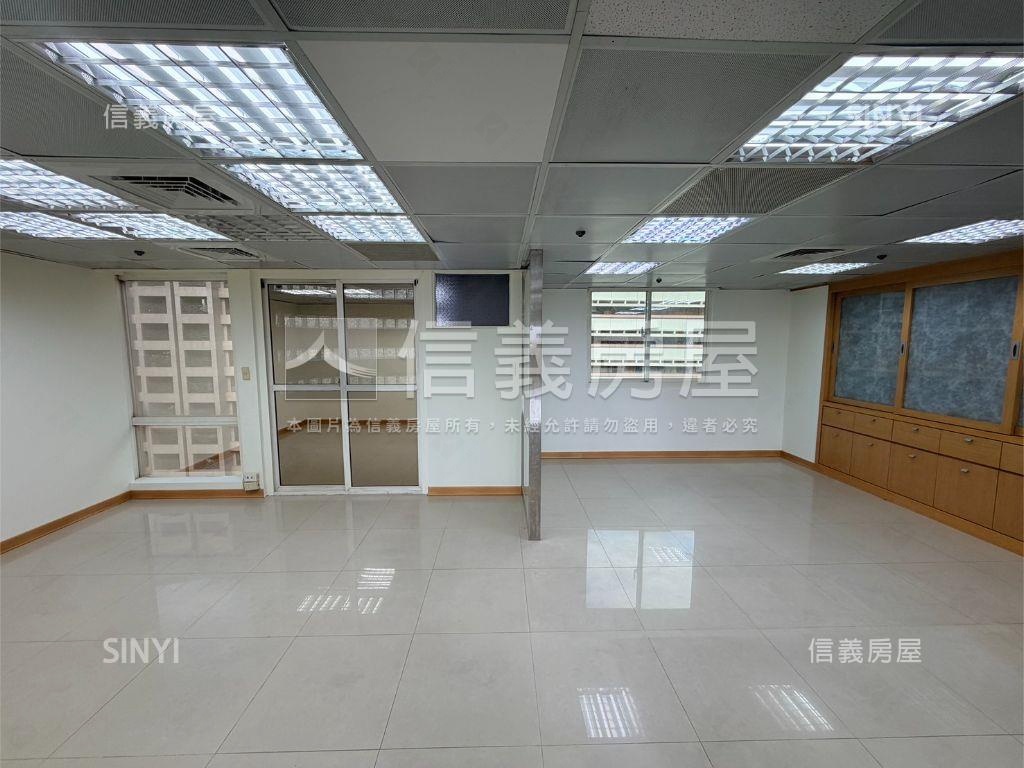 南京白宮高樓採光大辦公 - Image 6