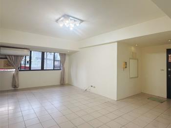 電梯大三房。乾淨。新粉刷 - C348795