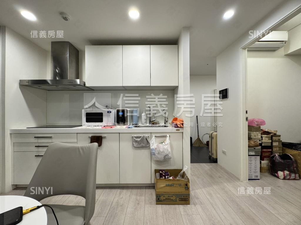 近高鐵璞園裝潢露臺大空間 - Image 2