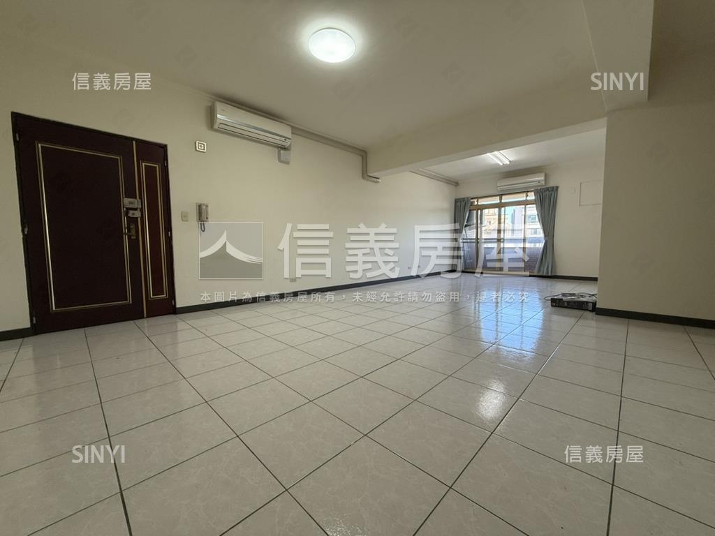 近喜來登三房附車位 - Image 1