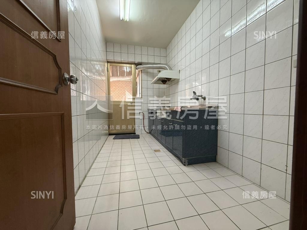 近喜來登三房附車位 - Image 10