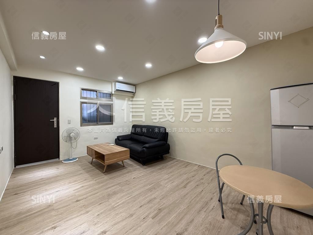 精心裝潢美兩房 - Image 1