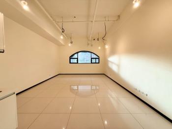 長虹ＰＡＲＫ３２金店面 - C358121