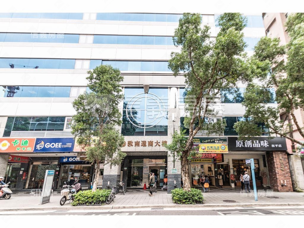 近捷運玻璃帷幕純辦大樓 - Image 1