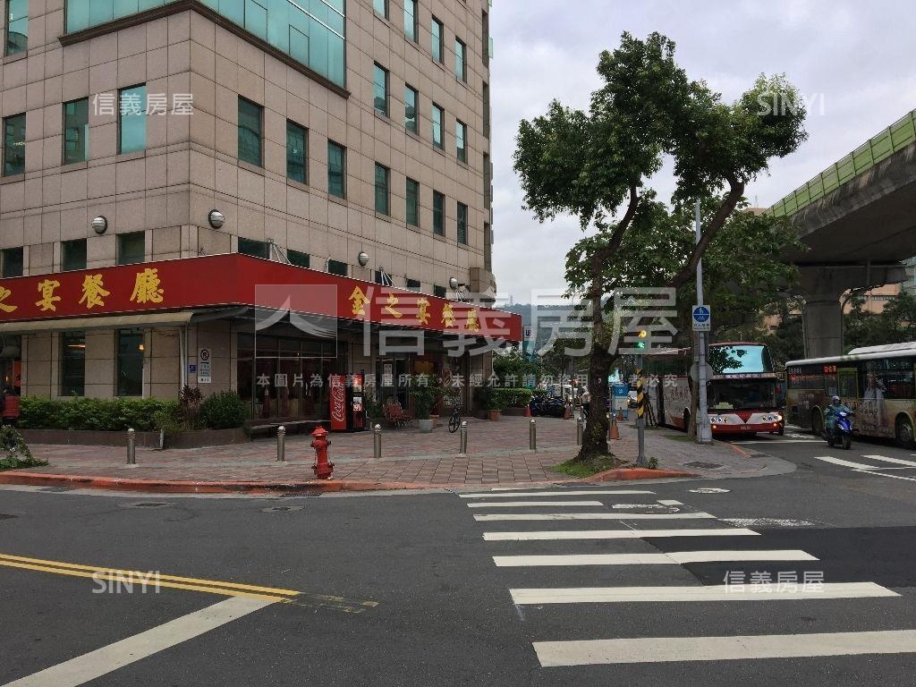 ＡＡ內科國際財星辦公 - Image 17